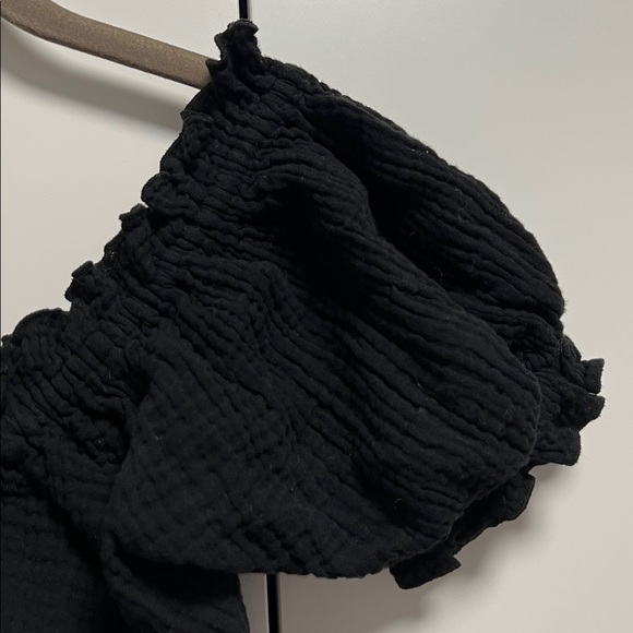 Olivaceous Black Puff Sleeve Crop Top - Picture 8 of 9